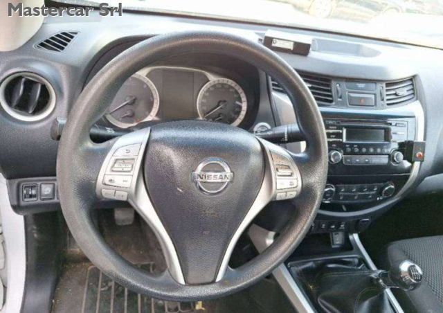 NISSAN Navara usata, con Autoradio