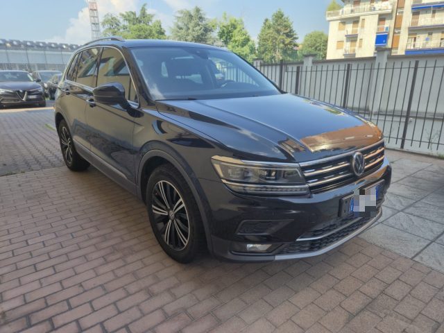 VOLKSWAGEN Tiguan usata, con Airbag laterali
