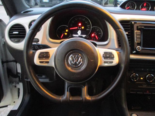 VOLKSWAGEN Maggiolino usata, con Autoradio digitale