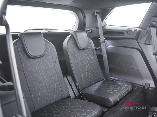 PEUGEOT 5008 usata 11
