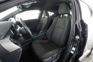 TOYOTA C-HR usata 9