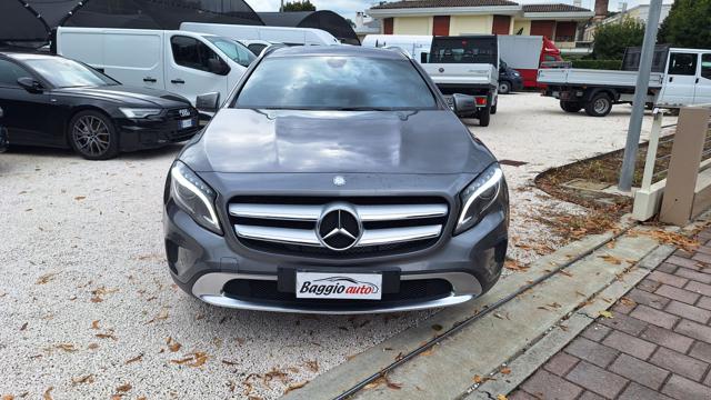 MERCEDES-BENZ GLA 220 usata, con Alzacristalli elettrici