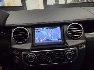 LAND ROVER Discovery usata, con Touch screen