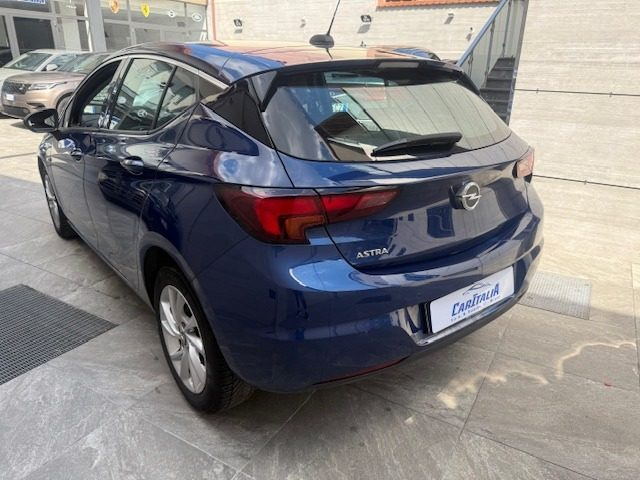 OPEL Astra usata, con Autoradio