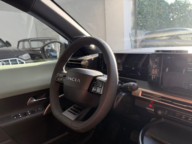 LANCIA Ypsilon usata, con USB