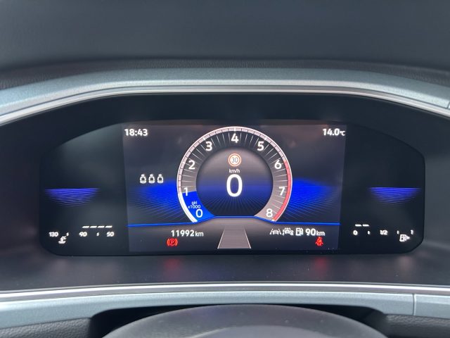 VOLKSWAGEN T-Roc usata, con Controllo automatico clima