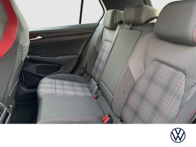VOLKSWAGEN Golf usata, con Autoradio