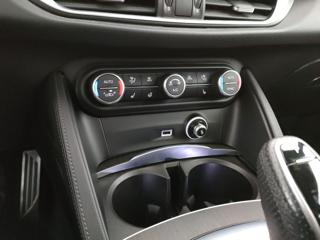 ALFA ROMEO Stelvio usata, con Interni in pelle