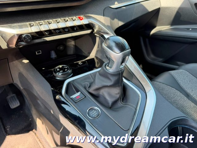 PEUGEOT 3008 usata, con Climatizzatore