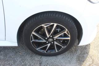 TOYOTA Yaris usata, con Autoradio digitale