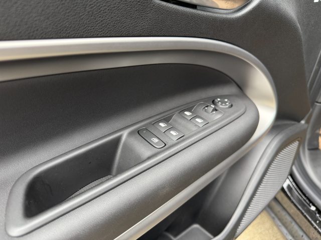 JEEP Avenger usata, con Chiusura centralizzata