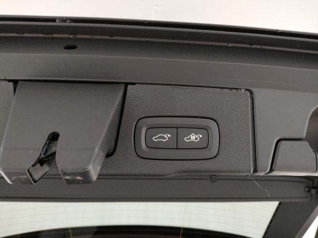 VOLVO XC60 usata, con Luci diurne LED