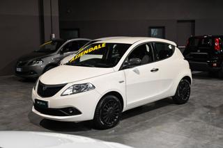 LANCIA Ypsilon 1.0 FireFly 5 porte S&S Hybrid Ecochic Silver 70cv