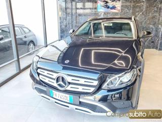 MERCEDES-BENZ E 220 usata, con Airbag