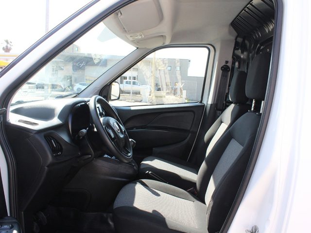 FIAT Doblo usata, con Controllo automatico clima