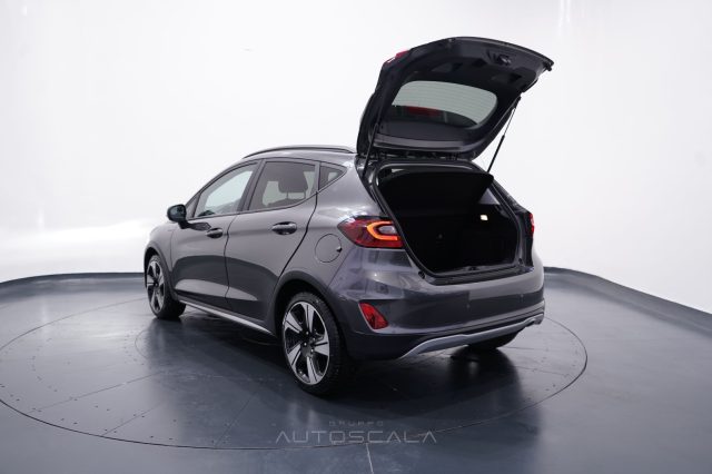 FORD Fiesta usata, con Telecamera per parcheggio assistito