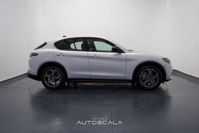 ALFA ROMEO Stelvio usata, con Cerchi in lega
