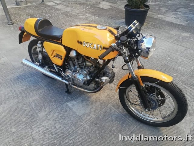 DUCATI 750 Sport usata 0