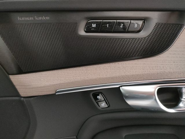 VOLVO XC90 usata, con Interni in pelle