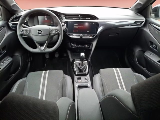 OPEL Corsa usata, con Controllo automatico clima