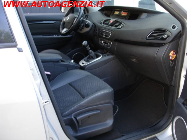 RENAULT Scenic usata 13