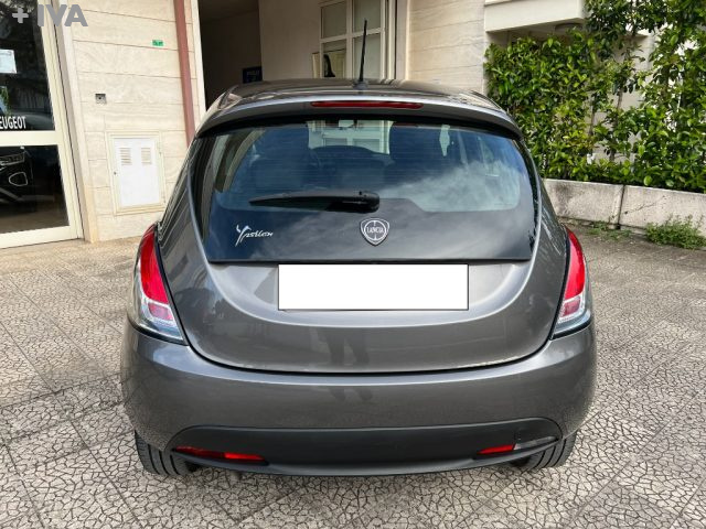 LANCIA Ypsilon usata 10