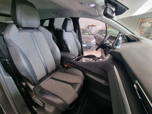 PEUGEOT 3008 usata, con Sedili sportivi
