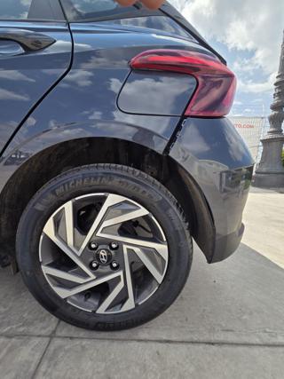 HYUNDAI i20 usata, con Bluetooth