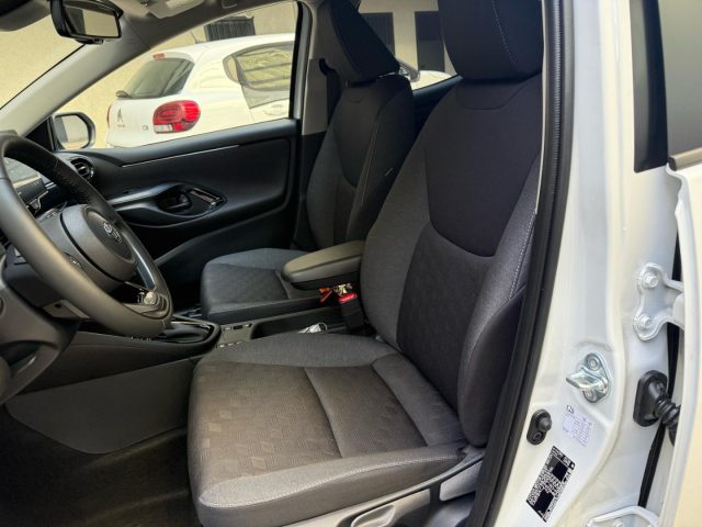 TOYOTA Yaris usata, con Sensore di luce