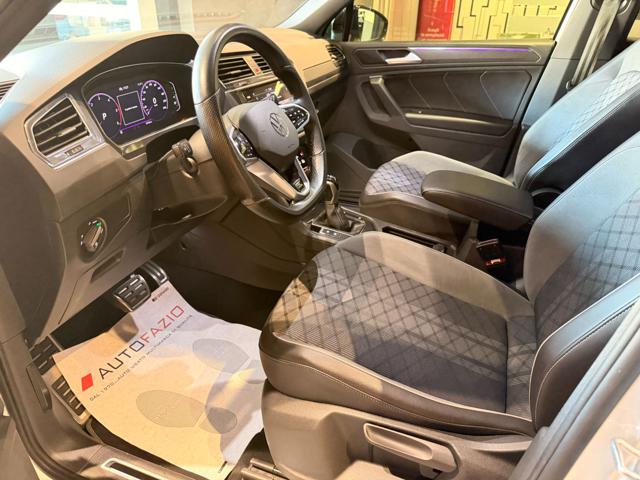 VOLKSWAGEN Tiguan usata, con USB