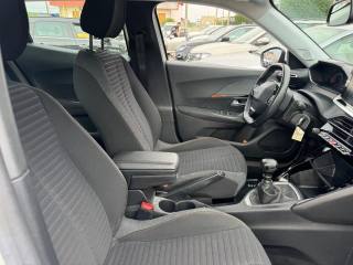PEUGEOT 2008 usata, con Fari Xenon