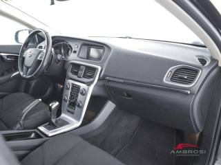 VOLVO V40 Cross Country usata 11