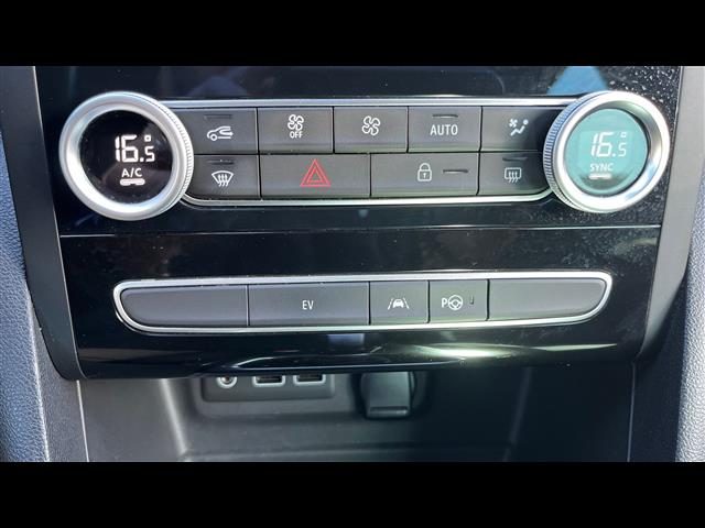 RENAULT Megane usata, con Controllo automatico clima