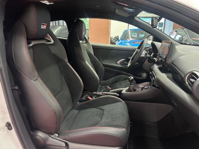 TOYOTA Yaris usata, con Cruise Control