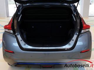 NISSAN Leaf usata, con Luci diurne LED