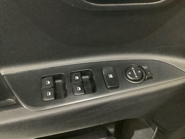 KIA Stonic usata, con Sensori di parcheggio posteriori
