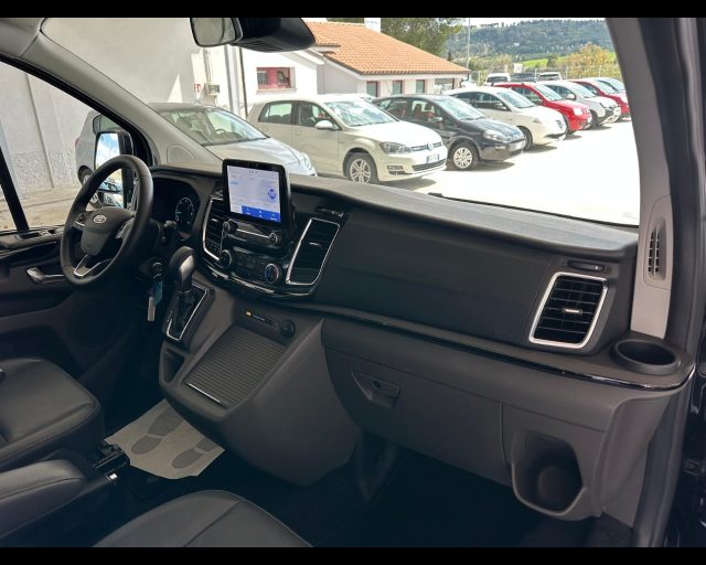 FORD Tourneo Custom usata, con Specchietti laterali elettrici