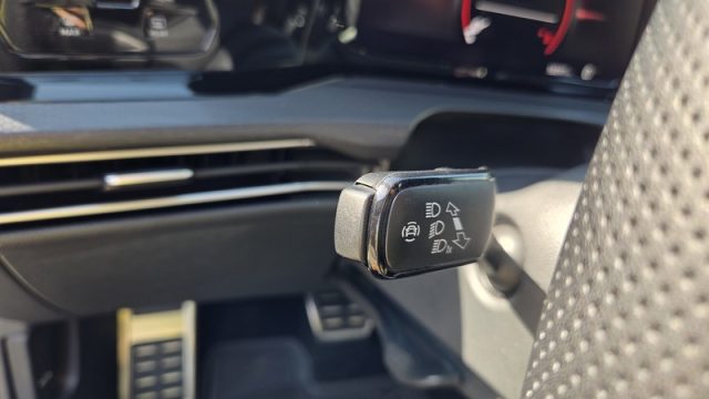 VOLKSWAGEN Golf usata, con Sedili sportivi