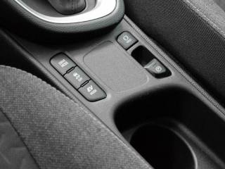 TOYOTA Yaris Cross usata, con Autoradio digitale