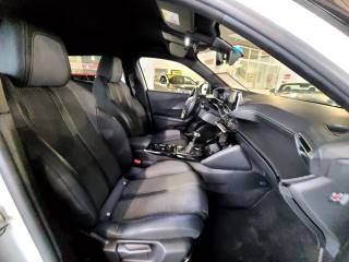 PEUGEOT 2008 usata, con Controllo automatico clima