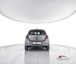 TOYOTA Yaris usata 5