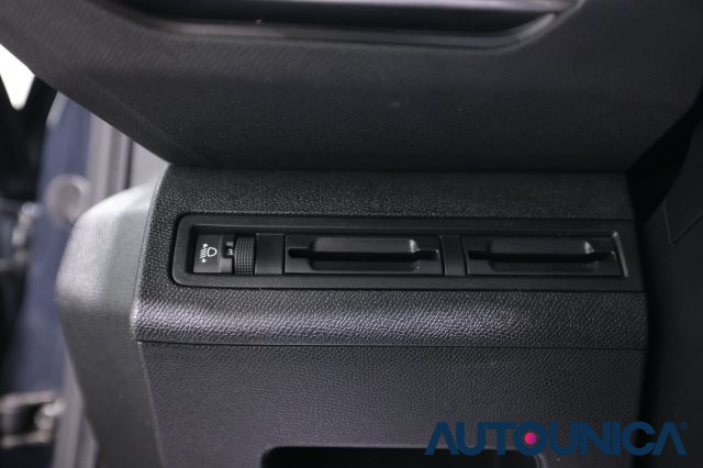 PEUGEOT 3008 usata, con Autoradio digitale