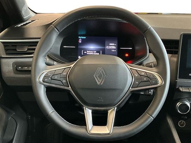 RENAULT Clio usata, con Sensori di parcheggio posteriori