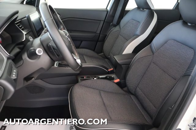 RENAULT Captur usata, con Autoradio