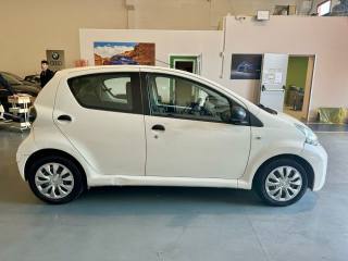 TOYOTA Aygo usata, con Autoradio