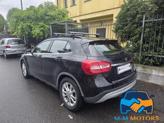MERCEDES-BENZ GLA 180 usata, con Alzacristalli elettrici