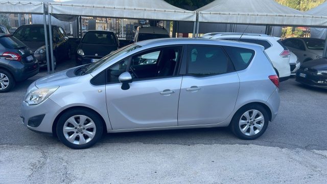 OPEL Meriva usata, con Autoradio