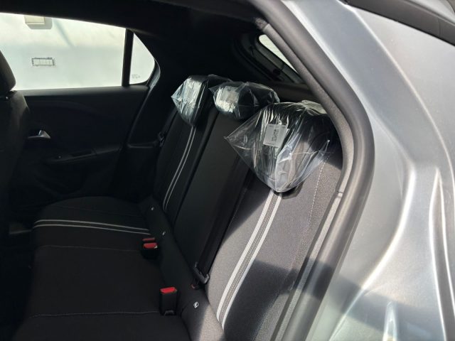 OPEL Corsa usata, con Volante in pelle