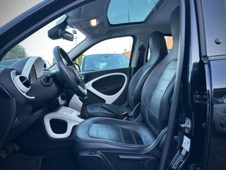 SMART ForFour usata, con MP3