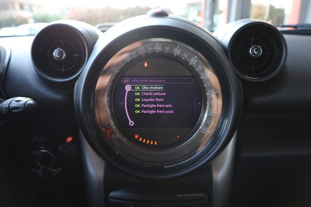 MINI Countryman usata, con Sensori di parcheggio posteriori